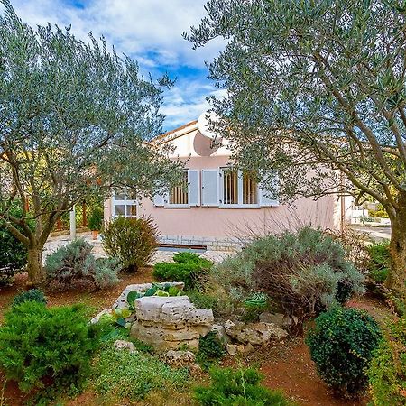 Holiday Home Batel Pula Exterior photo